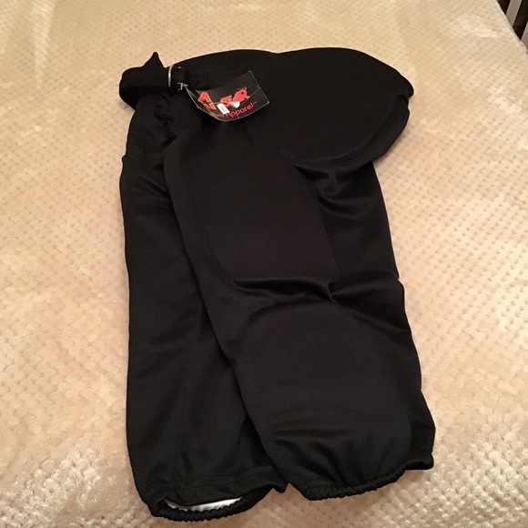 Star Team Apparel Other - NWT Adult XL Football Pads